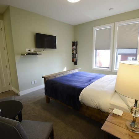 YYC Novel Bed And Breakfast מראה חיצוני תמונה