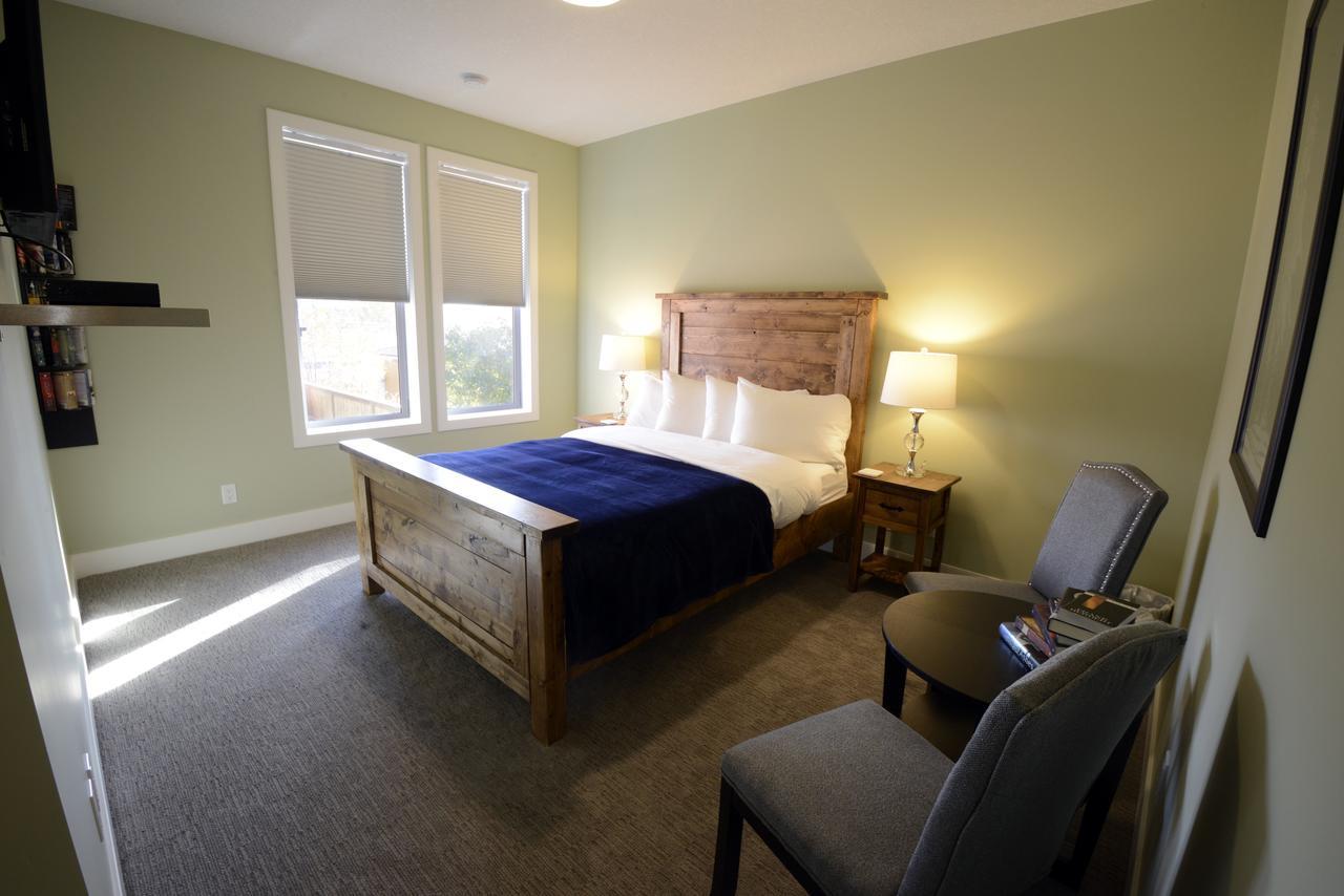 YYC Novel Bed And Breakfast מראה חיצוני תמונה