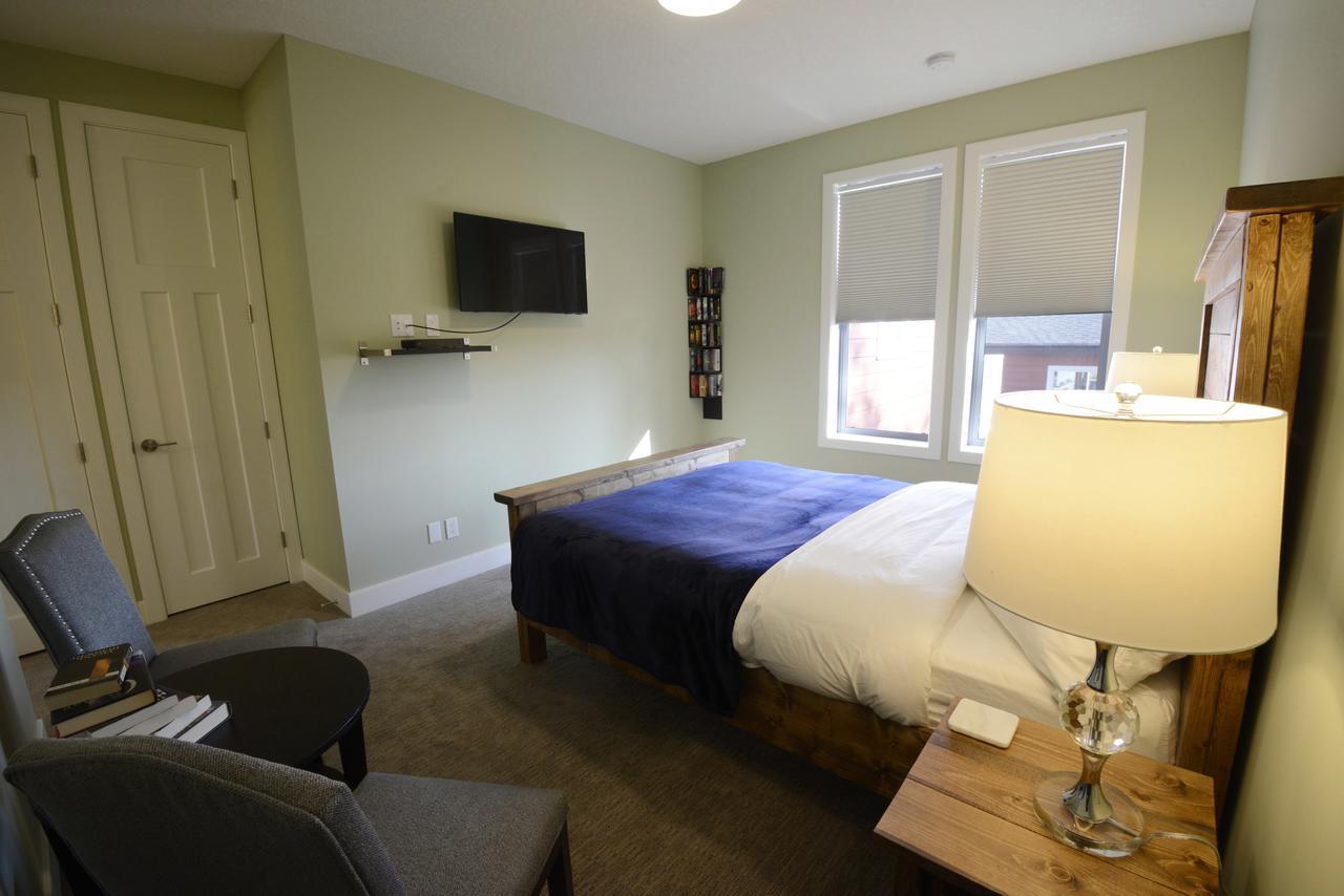 YYC Novel Bed And Breakfast מראה חיצוני תמונה