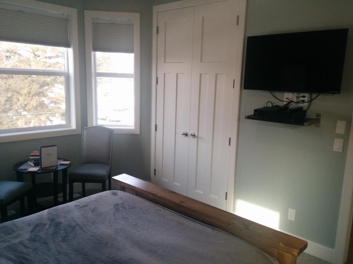 YYC Novel Bed And Breakfast מראה חיצוני תמונה